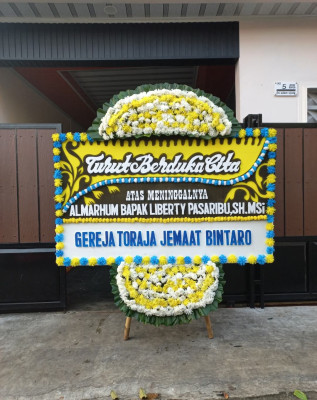 Papan Bunga Duka di Nunang Daya Bangun