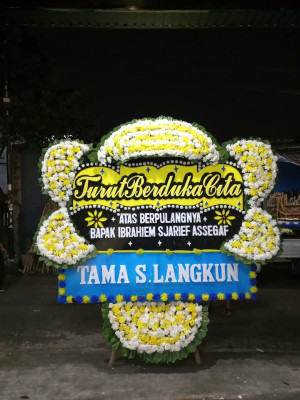 Papan Bunga Duka di Nunang Daya Bangun